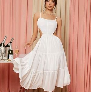 White Ruffle Hem Backless Dress XS ❤️